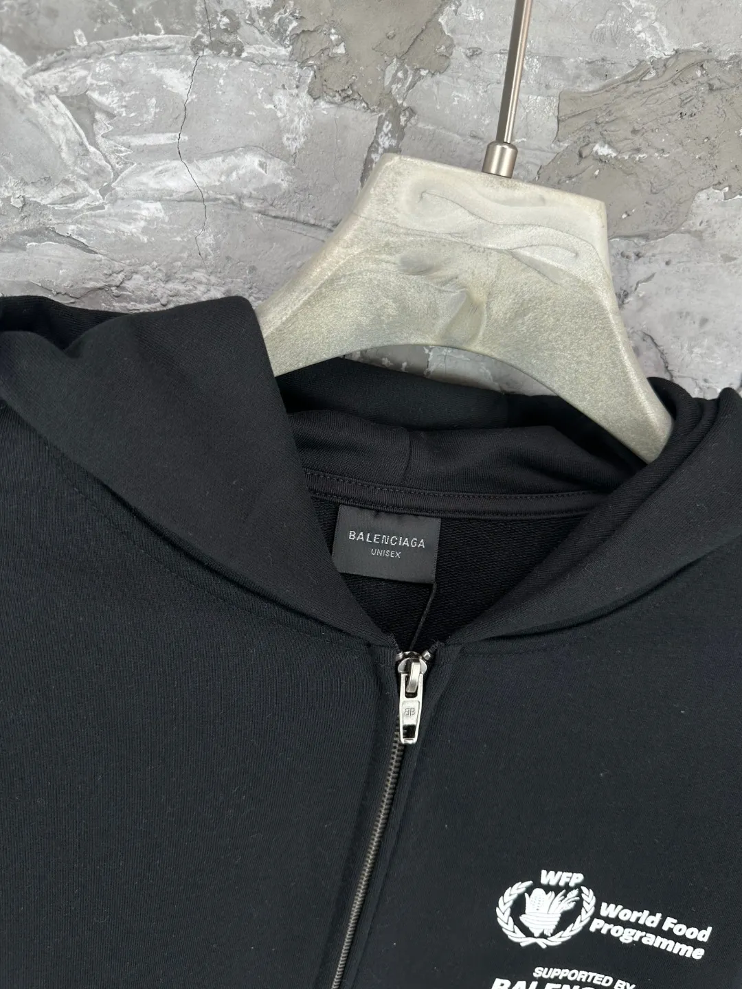 BALENCI*GA . . . . . 460g . Same Style -Color：Black -SIZE：Xs S M L 8976#
